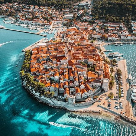 Spacious Apartment Amaros Korcula Town Luaran gambar