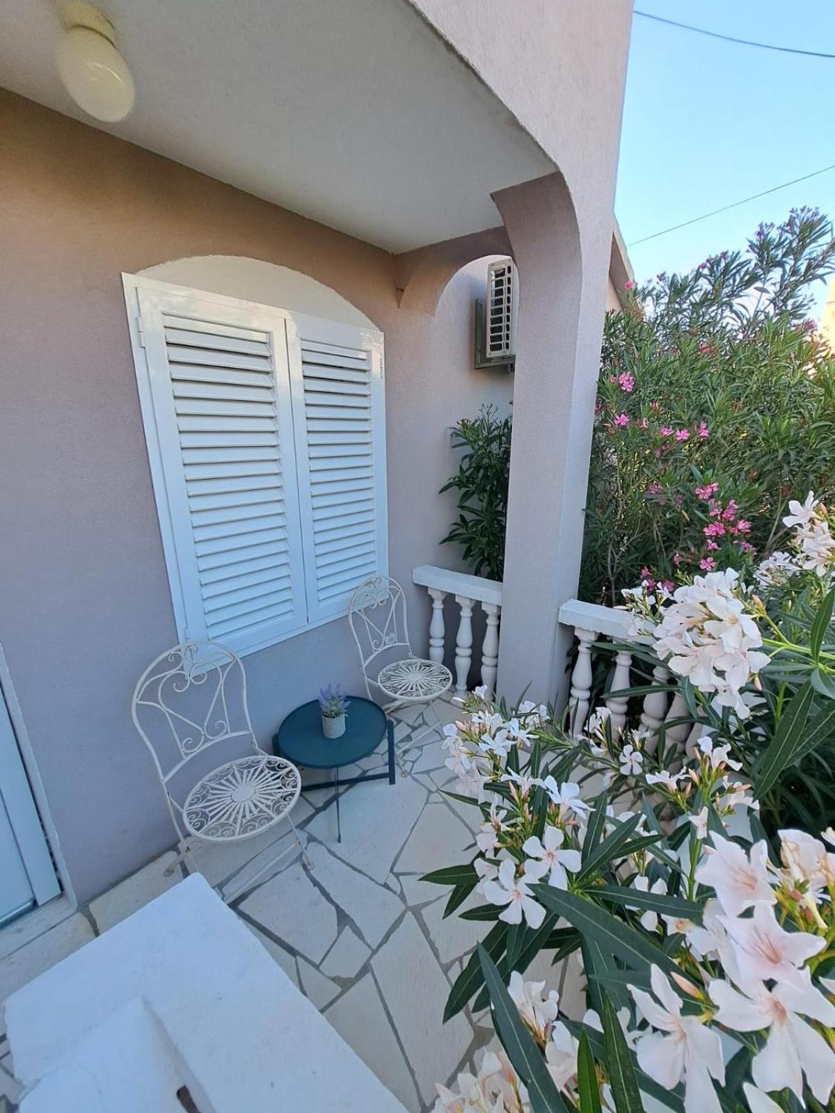 Spacious Apartment Amaros Korcula Town Luaran gambar