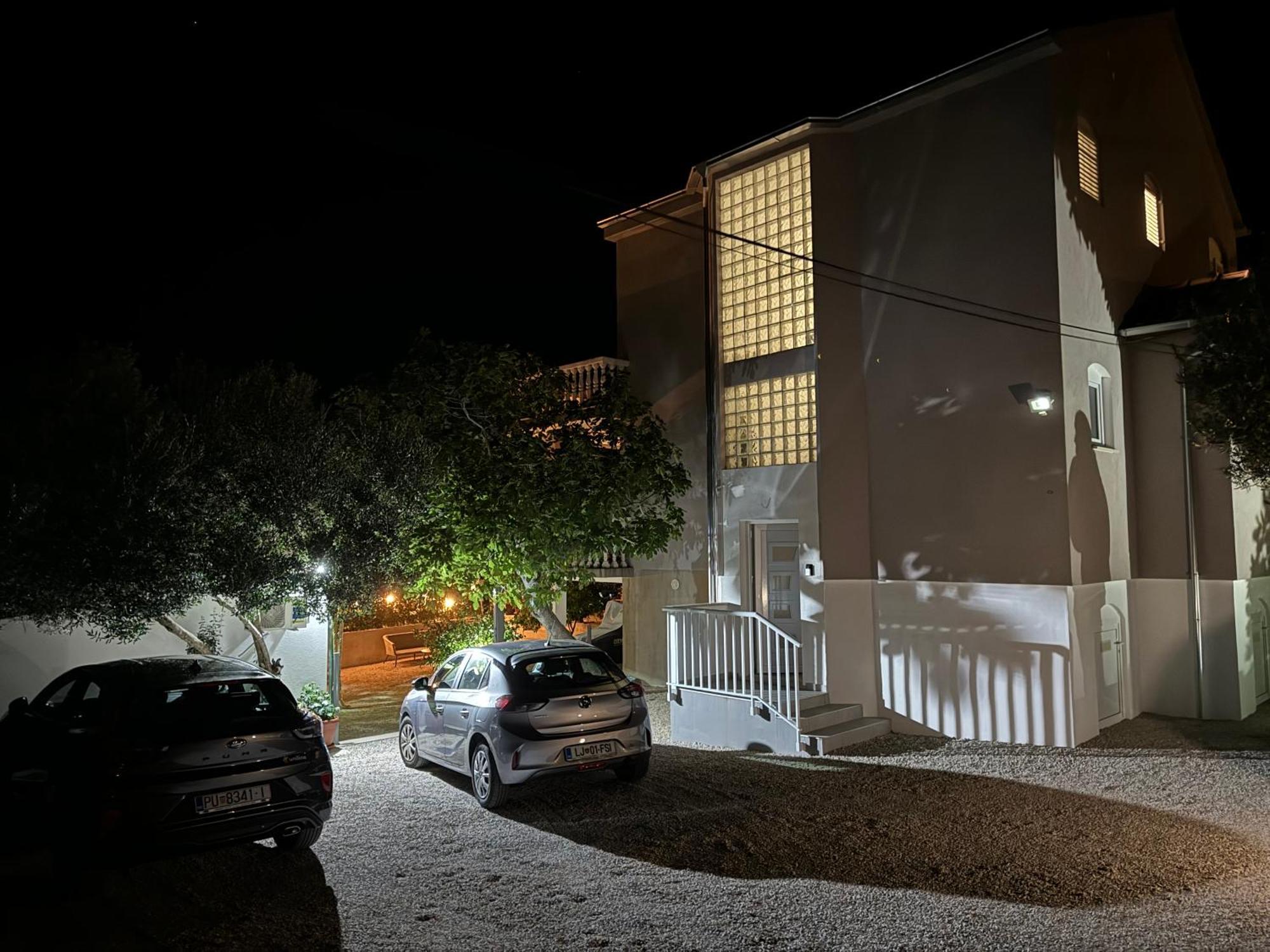 Spacious Apartment Amaros Korcula Town Luaran gambar
